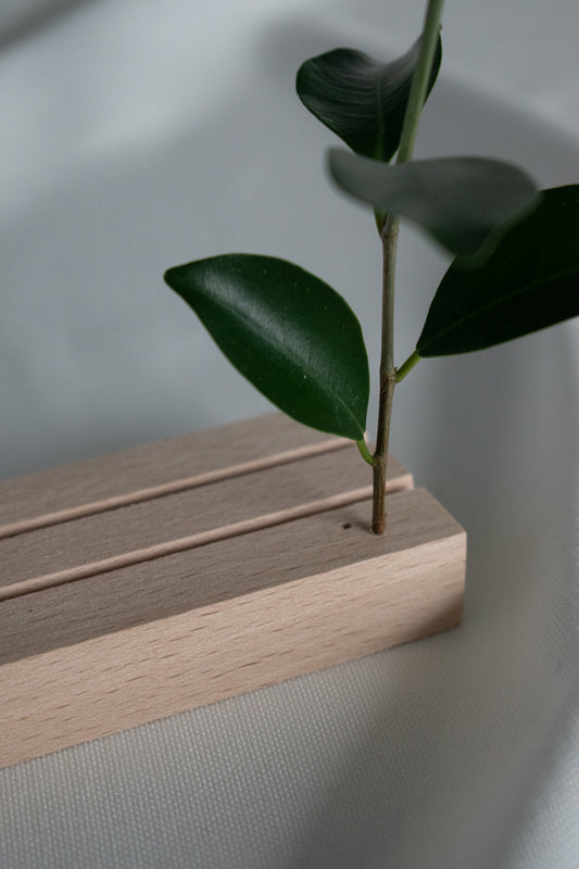 AVE - Kartenhalter Buchenholz