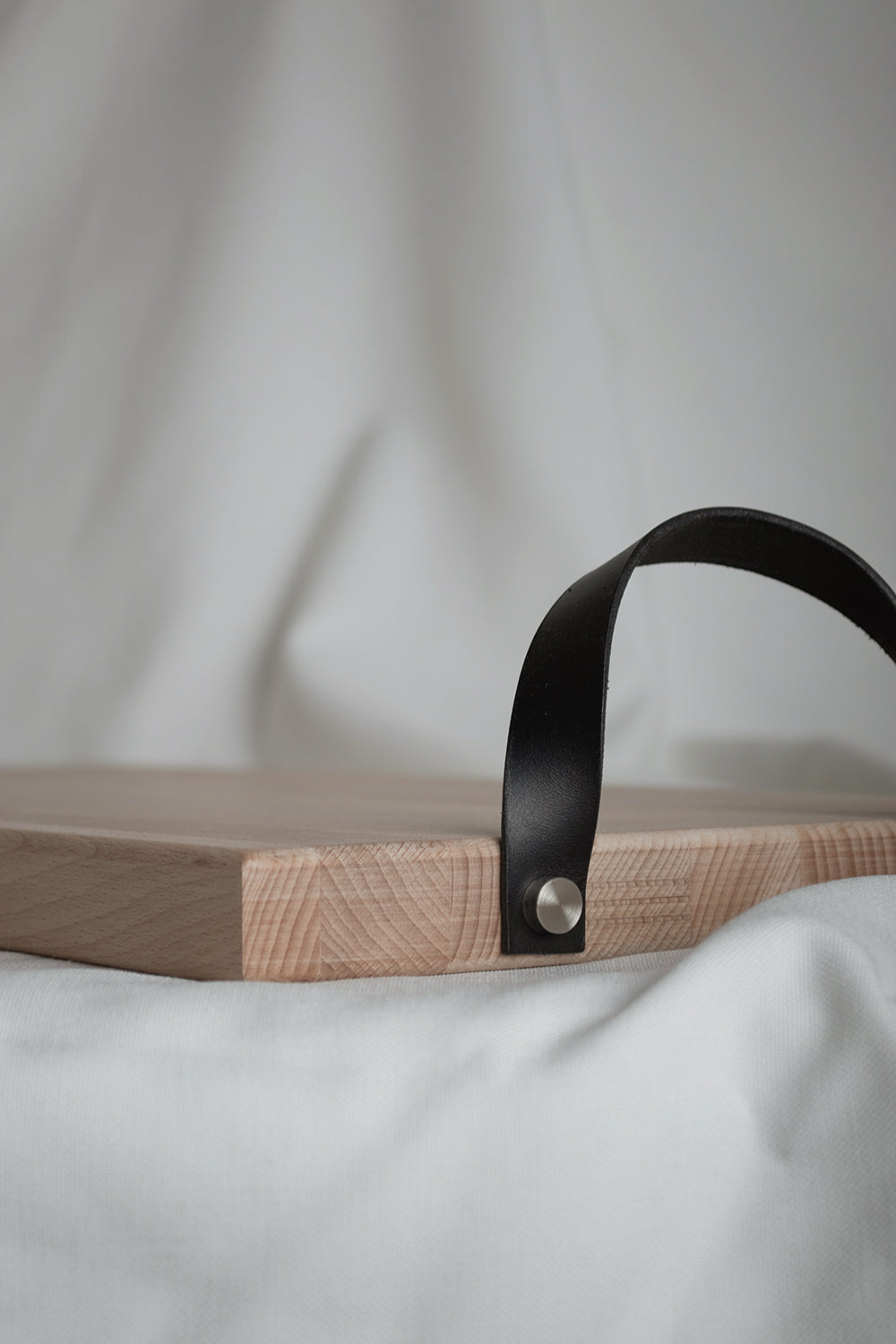 ALAY - Käsebrett mit Lederschlaufen