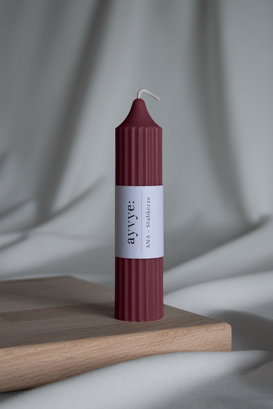 ANA - Stabkerze Burgunder