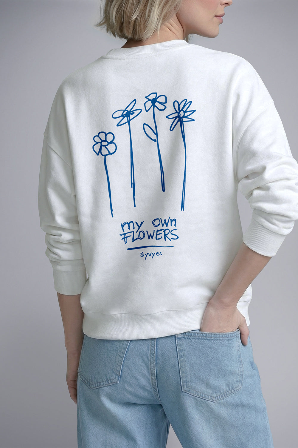 Sweater | my own flowers | weiß, azur blau